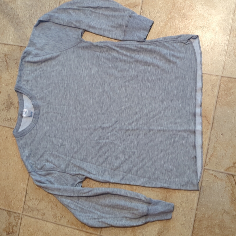 Grey long sleeve shirt